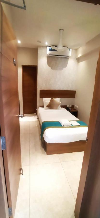 Time Square Boutique Hotel & Spa Alappuzha Экстерьер фото
